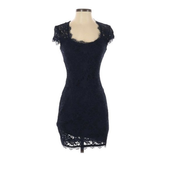 jump apparel short navy dress lace bodycon size 2 EUC - Picture 1 of 7